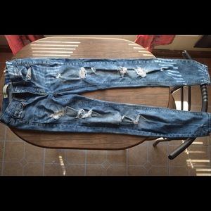 Mudd Blue distressed jeans